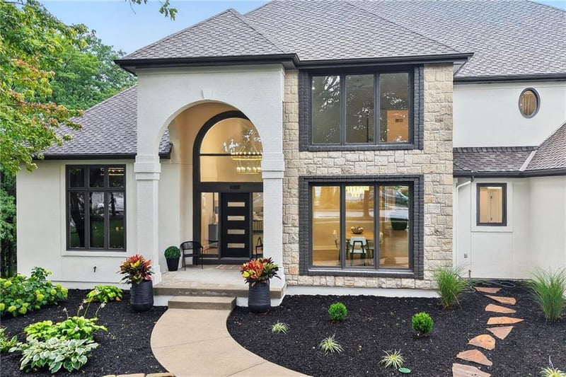 14104 Belinder St, Leawood, KS 66224
