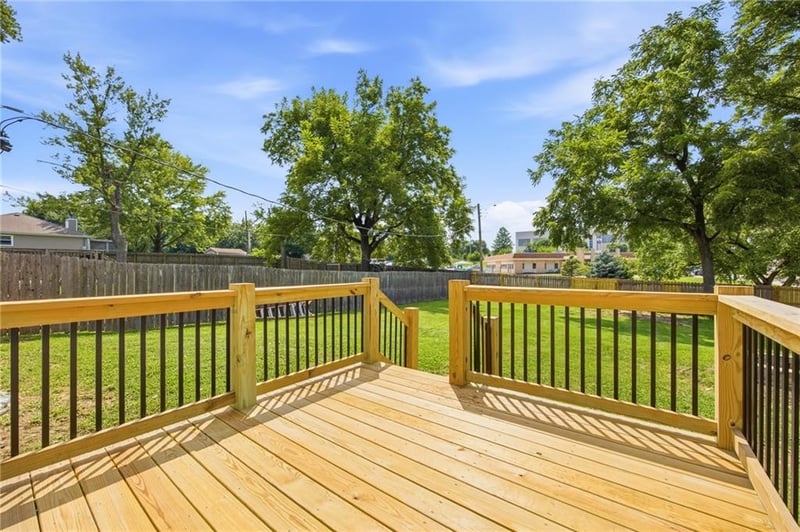6346 Monrovia St, Shawnee, KS 66216