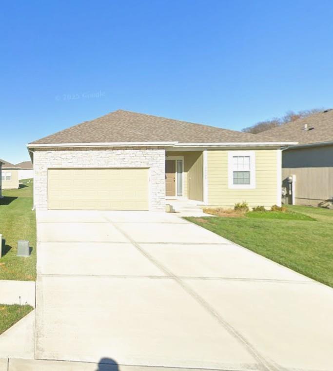 15348 Jessica St, Parkville, MO 64152