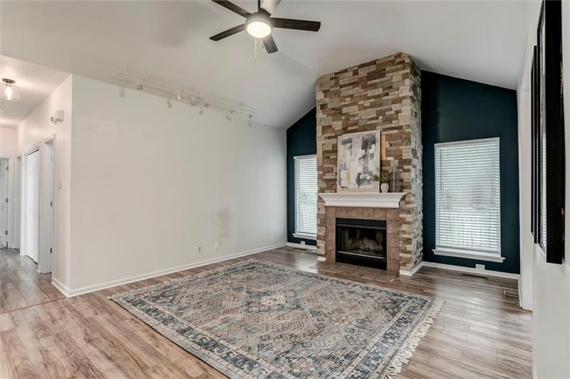 1121 Frontier Dr, Olathe, KS 66062