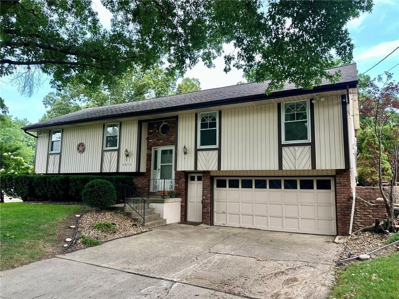 4515 Main St, Kansas City, MO 64116
