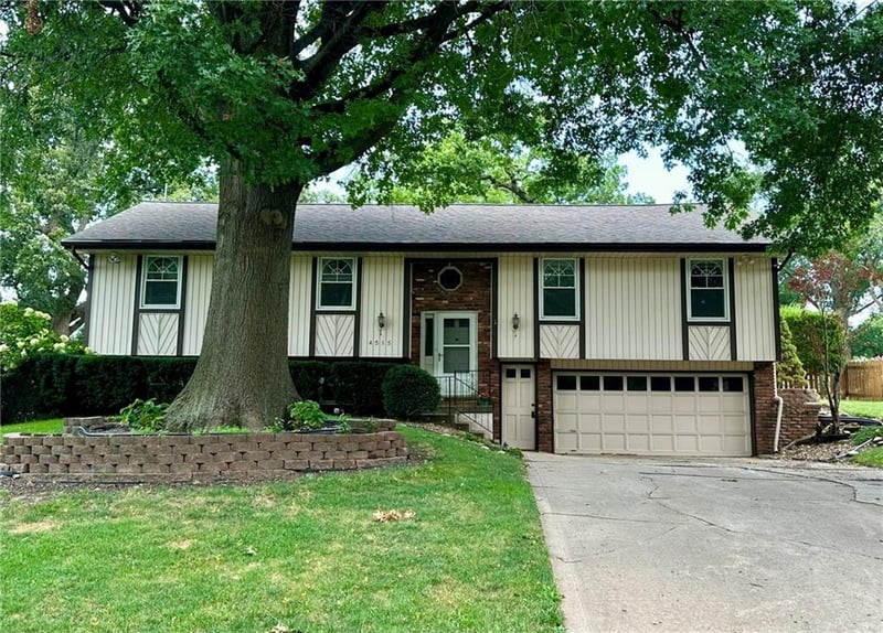 4515 Main St, Kansas City, MO 64116
