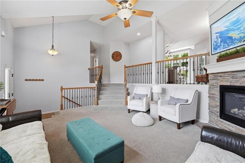 14070 64th Ter, Parkville, MO 64152