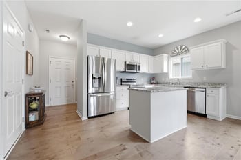 12322 N Pomona Ave, Kansas City, MO 64163