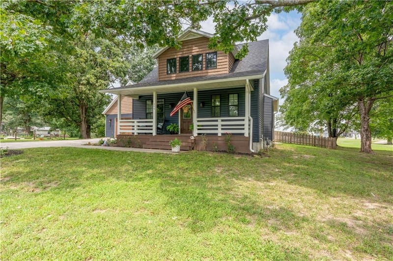 Summerfield Ave, Leeton, MO 64761