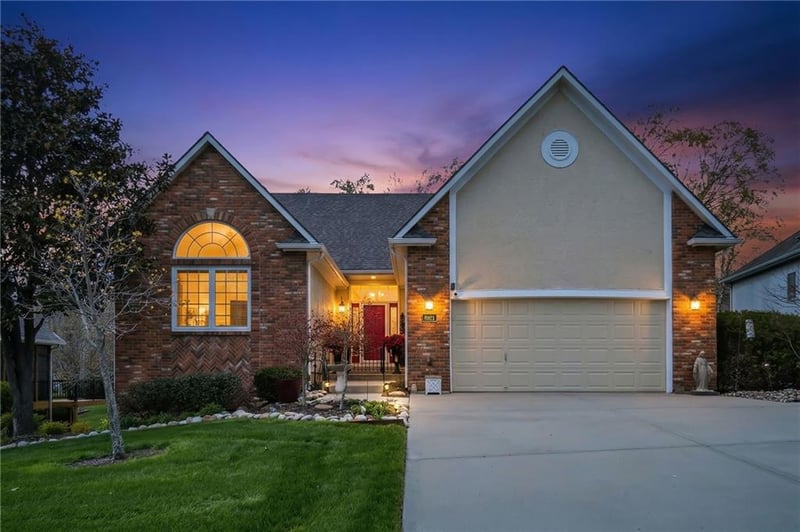 8921 94 Ter, Kansas City, MO 64157