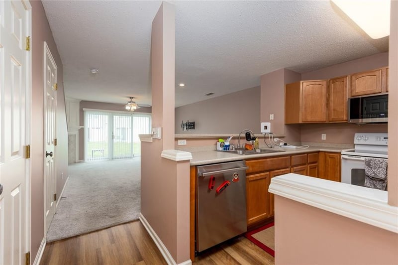 5438 N Fairmount Ave, Kansas City, MO 64118