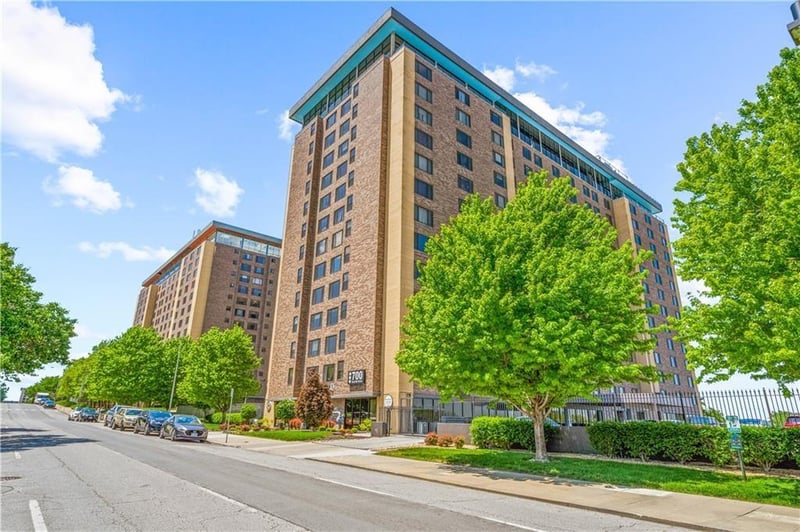 700 8th #400 & #500 St, Kansas City, MO 64106