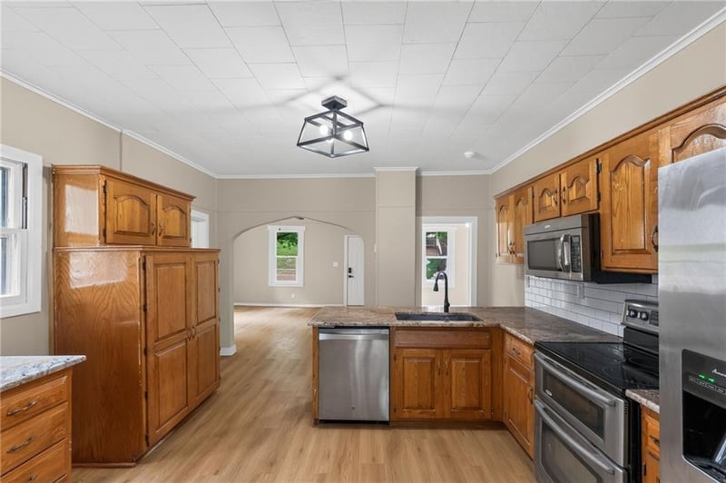 604 Laramie St, Atchison, KS 66002