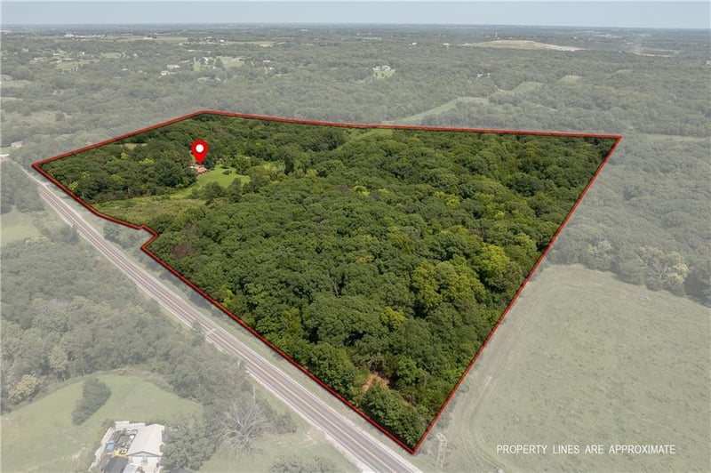 9929 State Route A Hw, St Joseph, MO 64507
