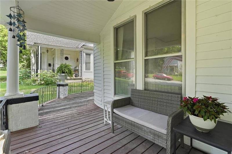 736 Walnut St, Leavenworth, KS 66048