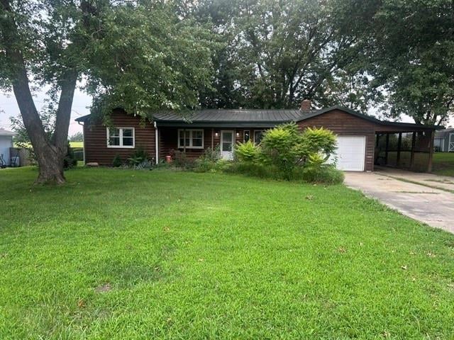 307 Westview Rd, Mclouth, KS 66054