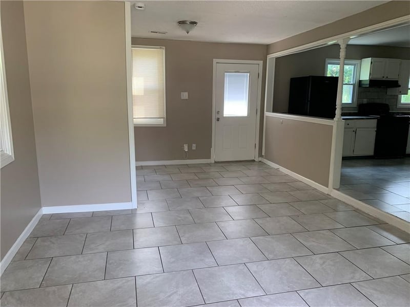 7719 E 51st St, Kansas City, MO 64129