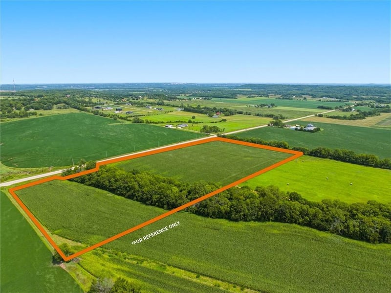 875 N 1000 Rd, Lawrence, KS 66047