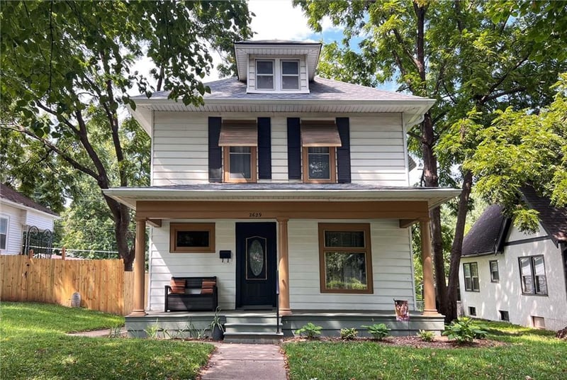 2629 Faraon St, St Joseph, MO 64501