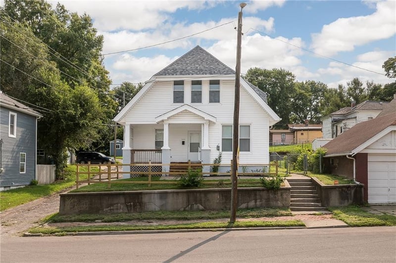 1111 18th St, St Joseph, MO 64501