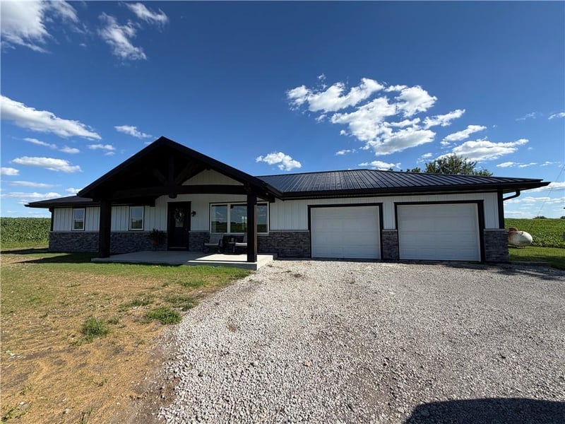 6890 Rogers Rd, Cameron, MO 64429