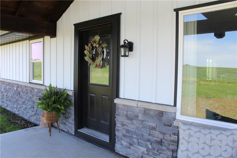 6890 Rogers Rd, Cameron, MO 64429