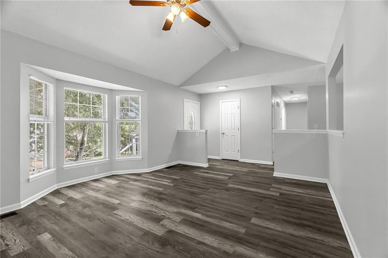 1504 NE Auburn Dr, Lee's Summit, MO 64086