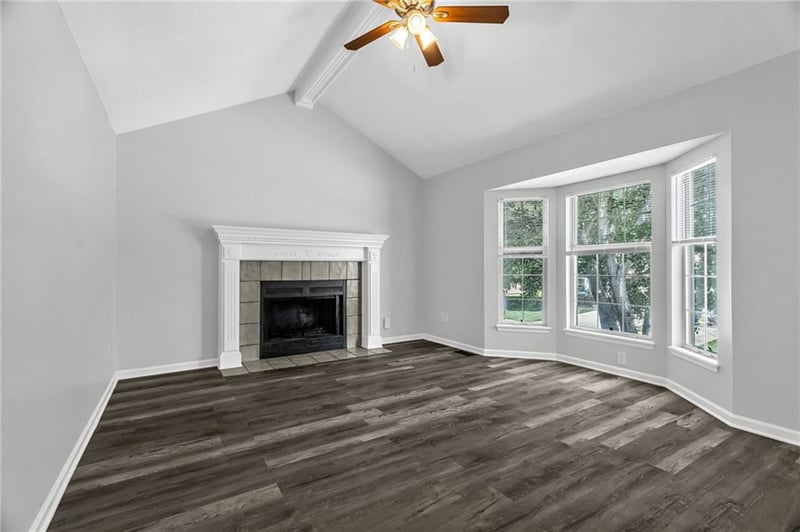 1504 NE Auburn Dr, Lee's Summit, MO 64086
