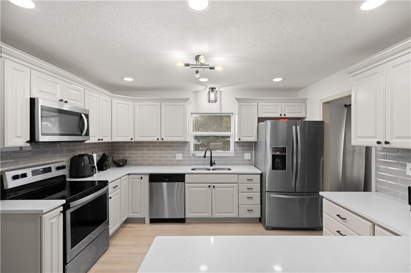 2914 79th Ter, Kansas City, KS 66109