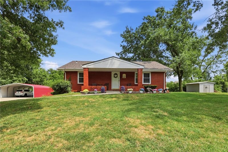 9404 Cookingham Dr, Kansas City, MO 64157