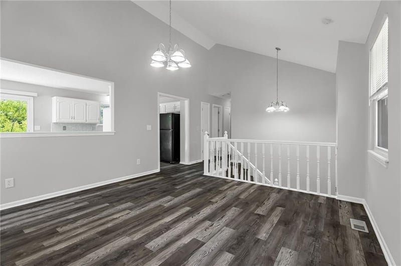 405 Onyx Cir, Lee's Summit, MO 64063