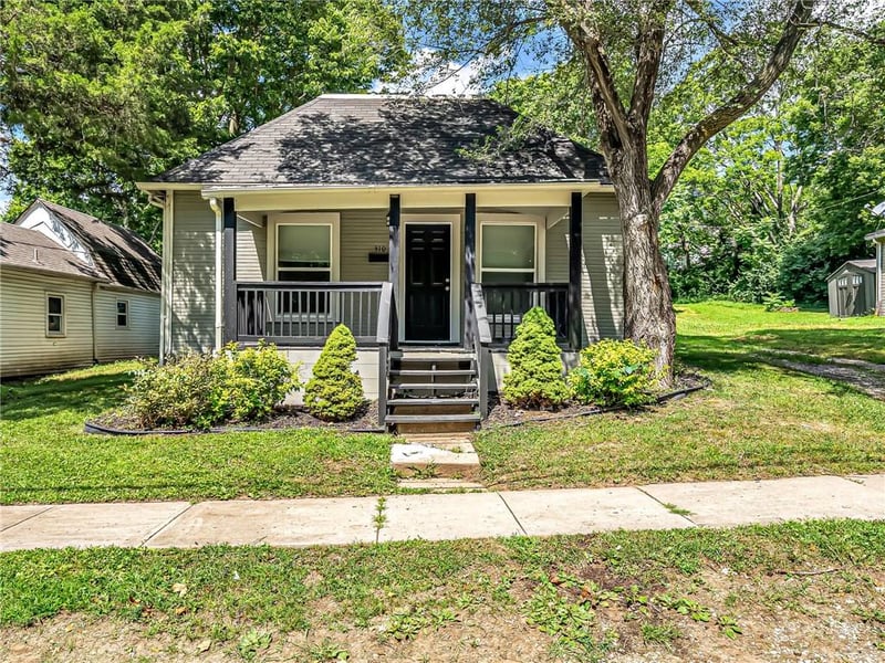 510 Grover St, Liberty, MO 64068