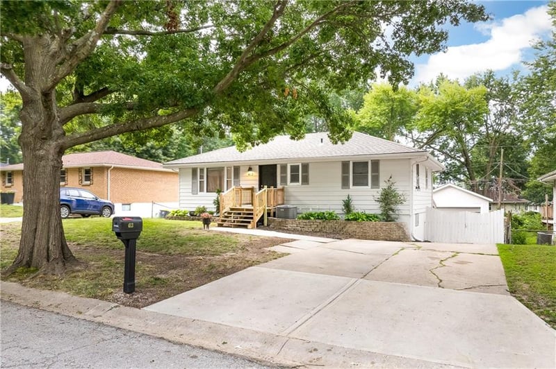 413 88th Ter, Kansas City, MO 64155