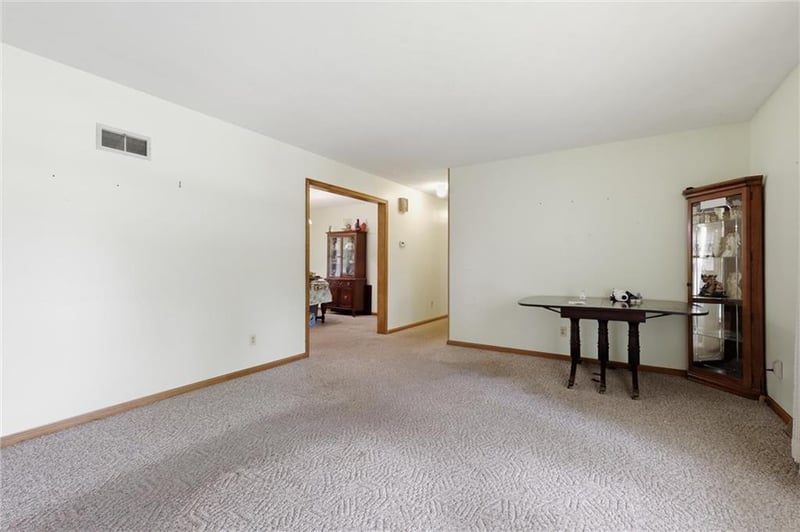 3608 Hedges Ave, Independence, MO 64052