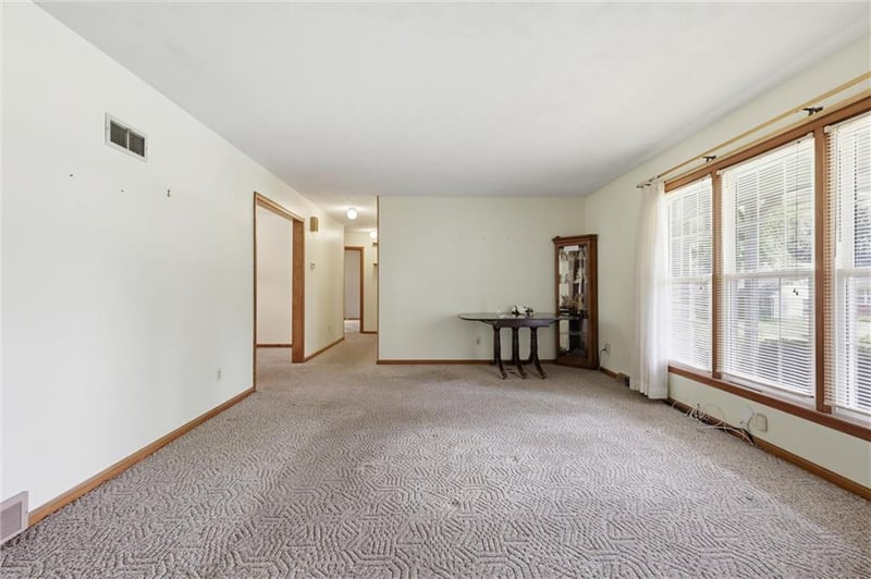 3608 Hedges Ave, Independence, MO 64052