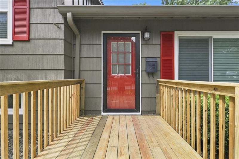 7310 Stearns St, Shawnee, KS 66203
