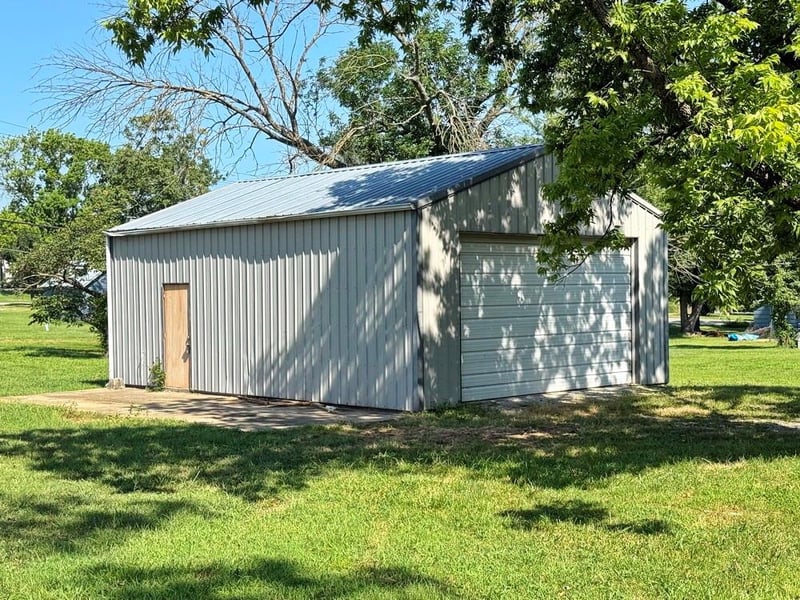 111 Poplar St, El Dorado Springs, MO 64744