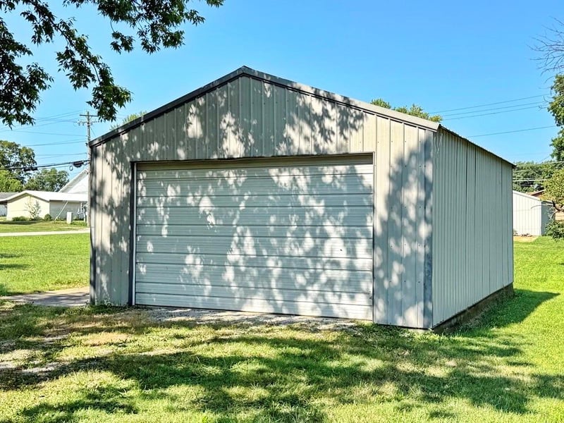 111 Poplar St, El Dorado Springs, MO 64744