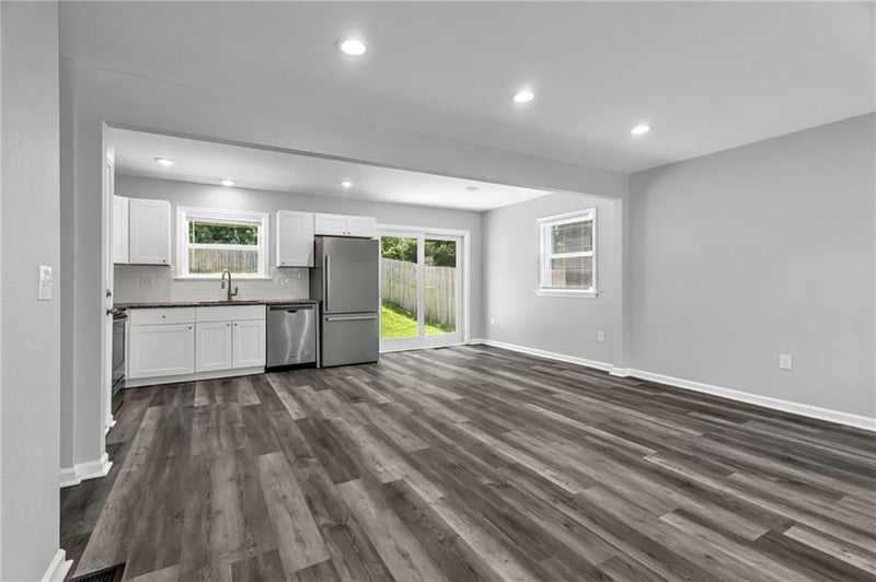 4807 Wallace Ave, Kansas City, MO 64119