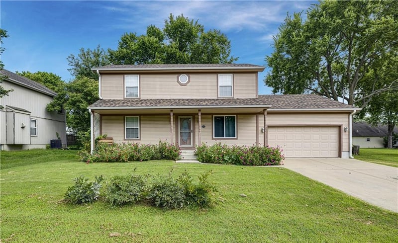 312 Walnut St, Cleveland, MO 64734