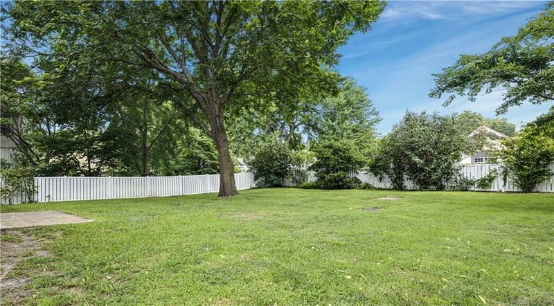 312 Walnut St, Cleveland, MO 64734