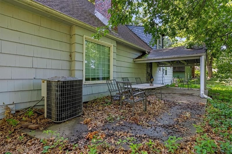 5206 Spring Ave, Kansas City, MO 64133