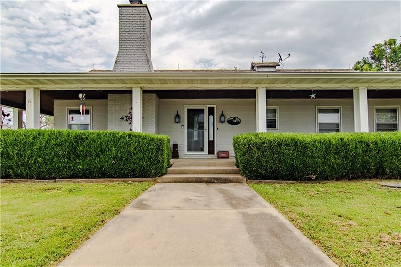 8132 Highway 13 Hw, Clinton, MO 64735