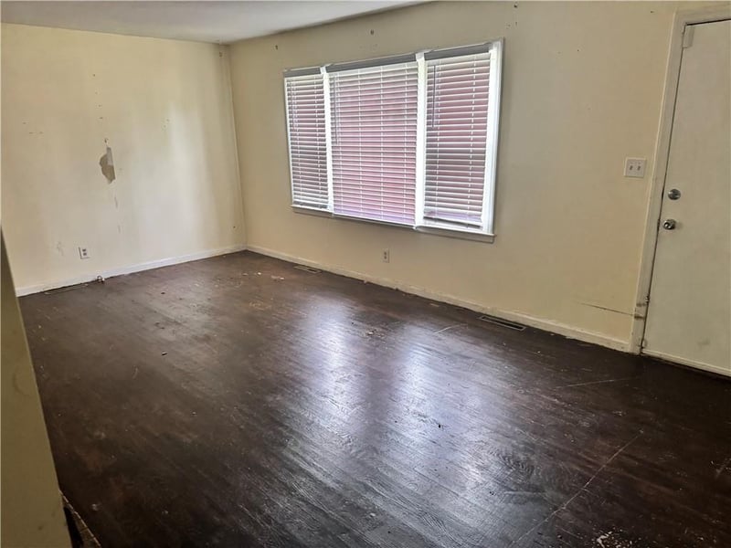 9810 Bennington Ave, Kansas City, MO 64134