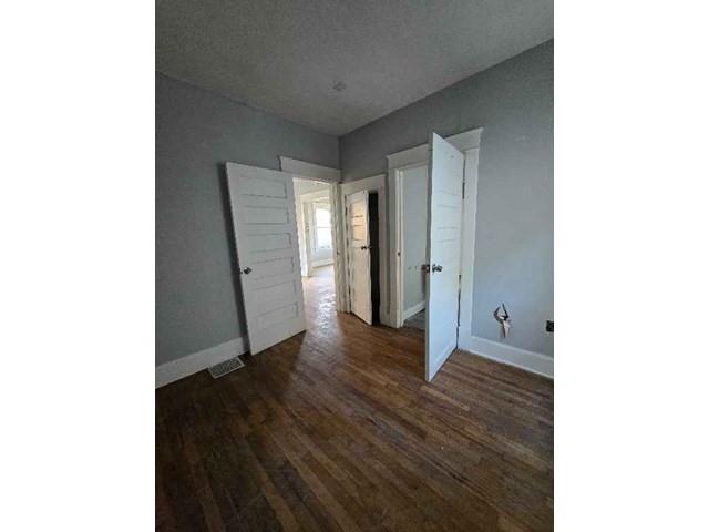 5802 Thompson Ave, Kansas City, MO 64123