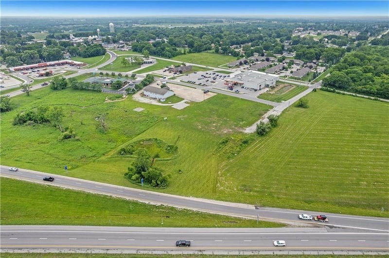 219th St, Peculiar, MO 64078