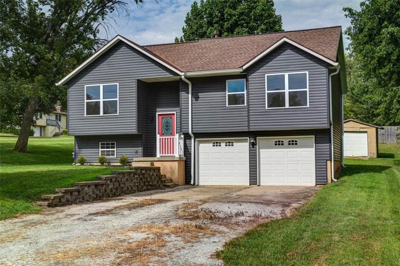 15608 Ann Ave, Belton, MO 64012