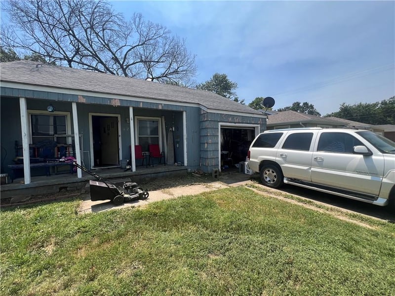 629 Oak St, Independence, KS 67301