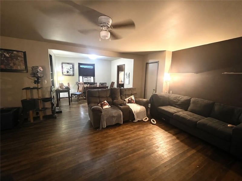 629 Oak St, Independence, KS 67301