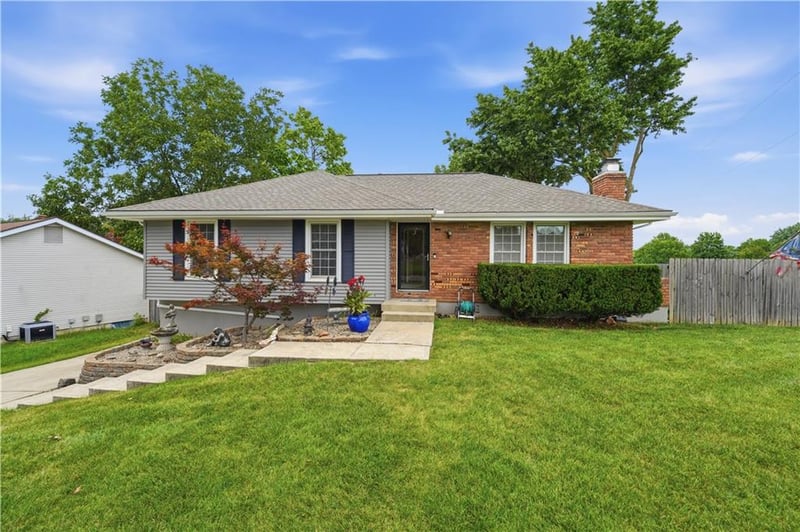 7928 N Euclid Ave, Kansas City, MO 64118
