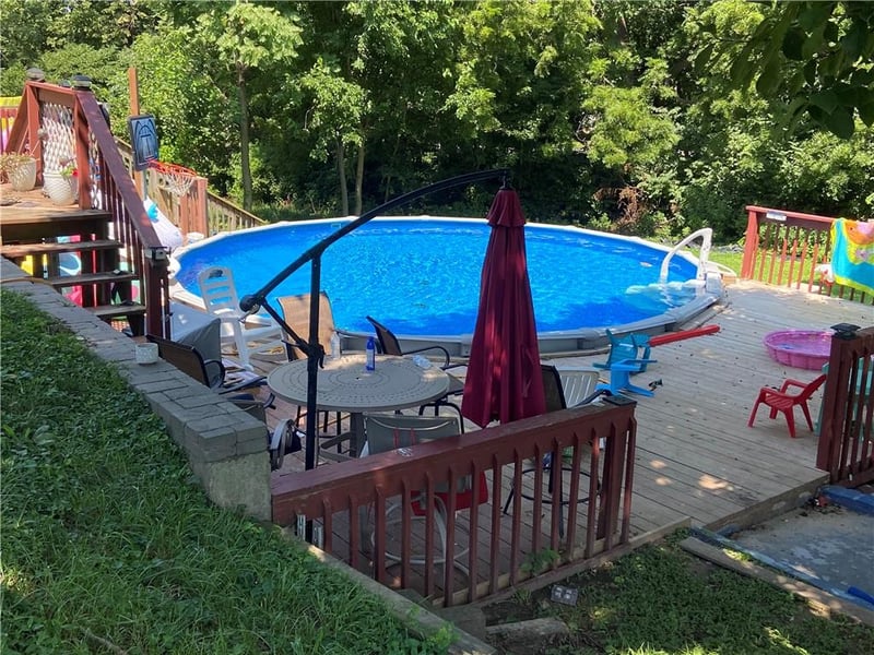 131 Tucker St, St Joseph, MO 64504