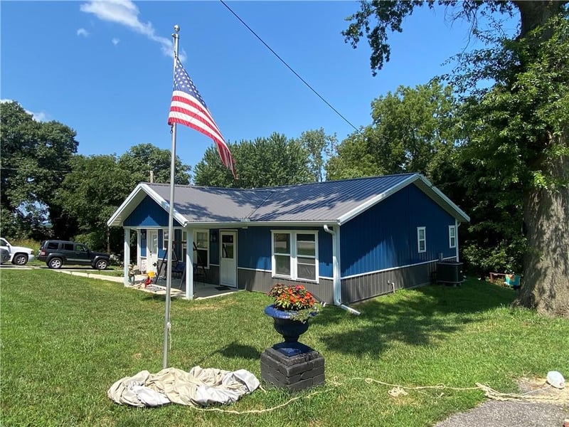 131 Tucker St, St Joseph, MO 64504