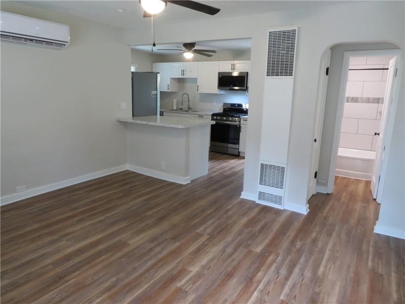 301 Oak St, Valley Falls, KS 66088