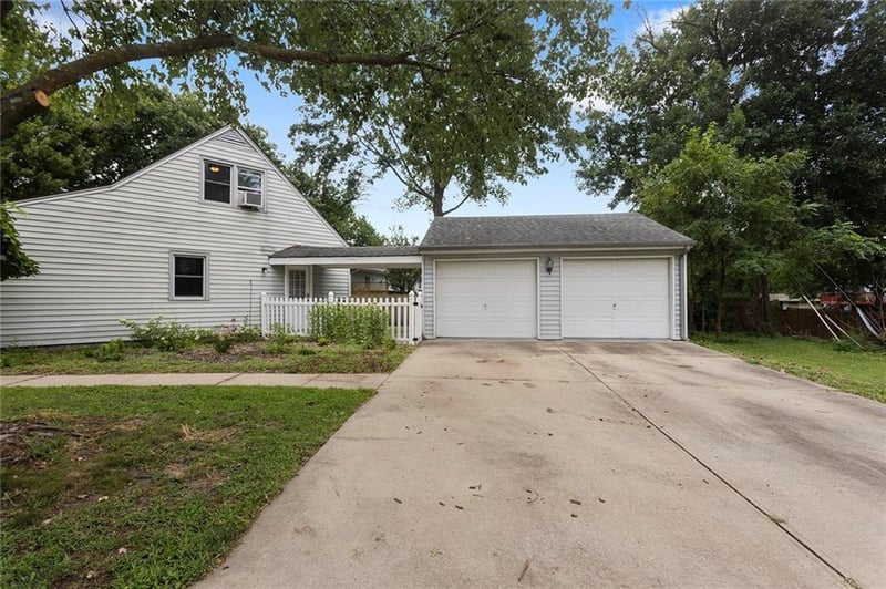 2003 60th Ter, Gladstone, MO 64118